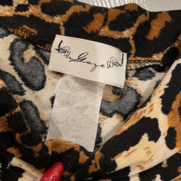 Leopard Print Bodysuit with Snap Closure - Picture 5 of 6